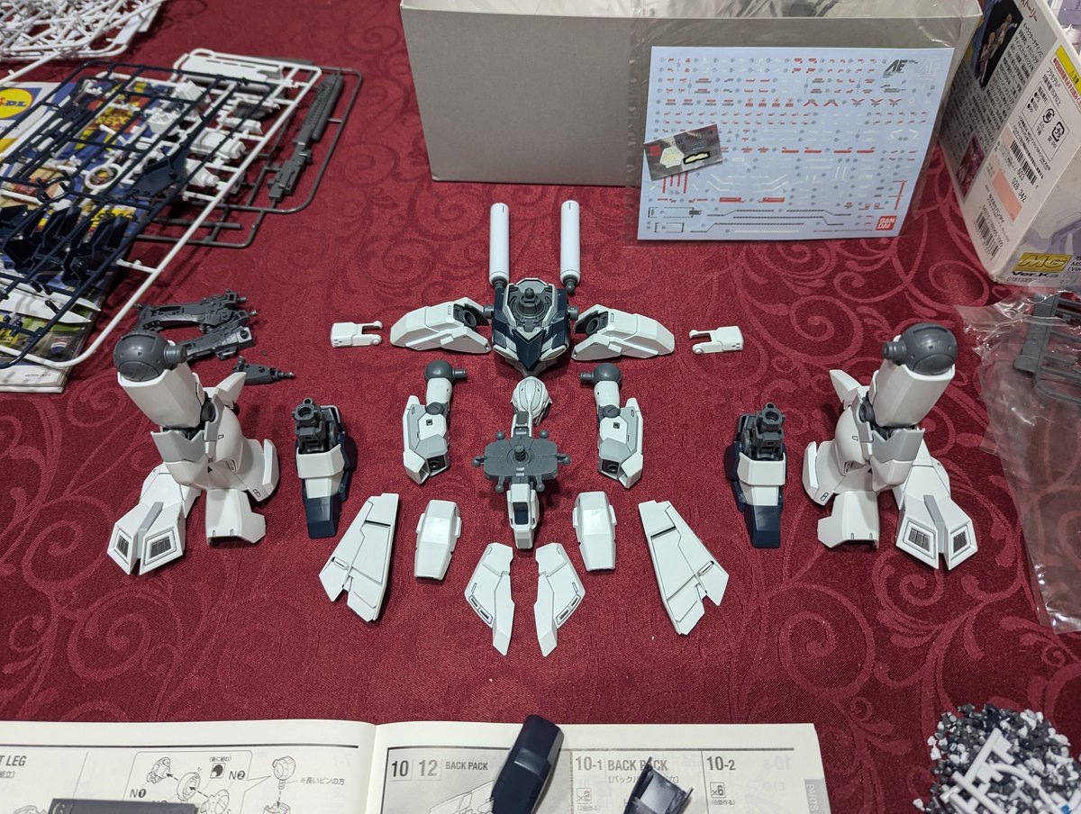 ryusilva's tweet photo. 1/100 Sinanju Stein "Ver. Ka" (2013 version)
Quick and easy build during my last stay at home 🙂
#gundam #gunpla #mastergradegunpla #mastergradegundam #mastergradeverka #mgrx93verka #mgrx93νgundam #rx93nugundam #bandai #plasticmodel #pixel6pro #pixel6prophotography #pixel6proshot https://t.co/JbxE0CQ8mh