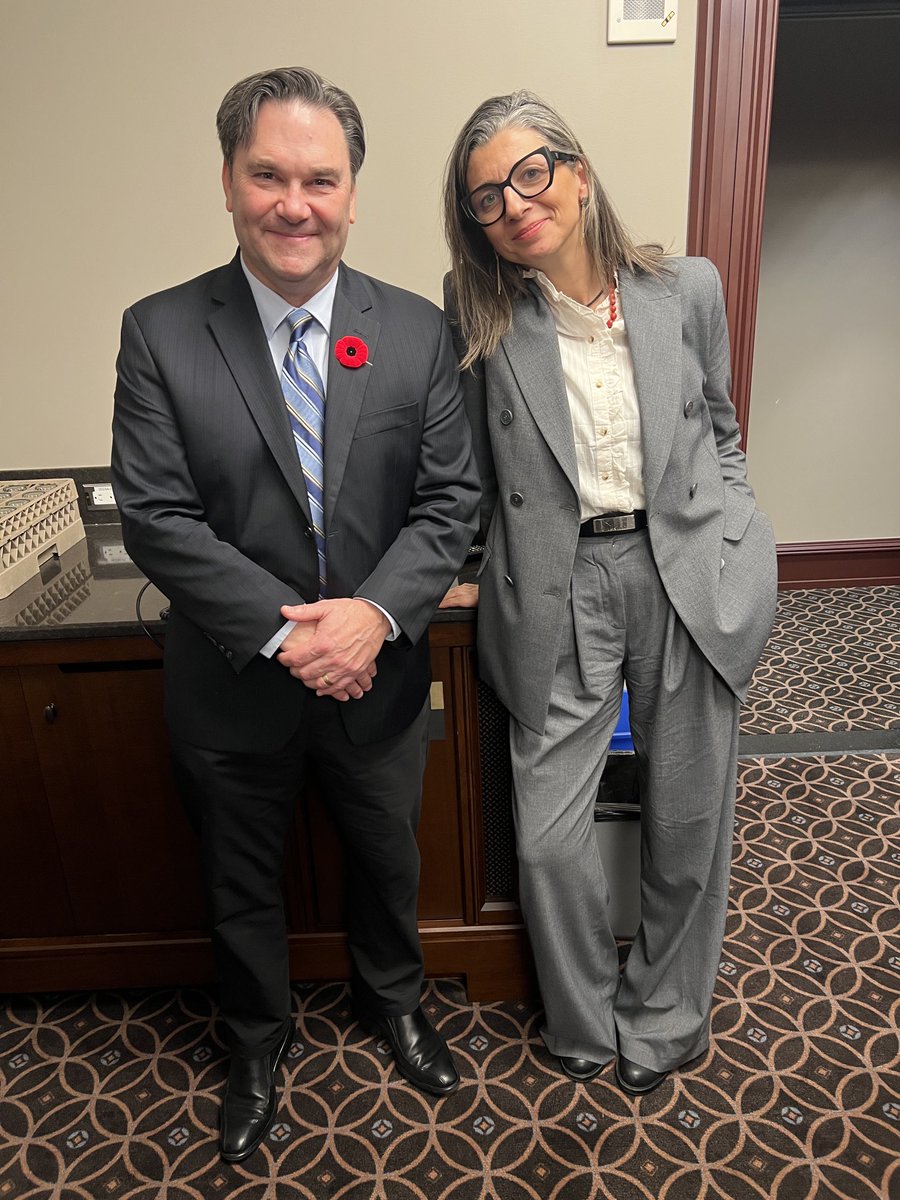 DonDavies's tweet image. Was a true honour to meet UN Rapporteur ⁦@FranceskAlbs⁩ to discuss human rights and justice for Palestinians who face mass famine and disease along with unimaginable violence. It’s time for a viable, secure, sovereign Palestine living in peace with Israel.