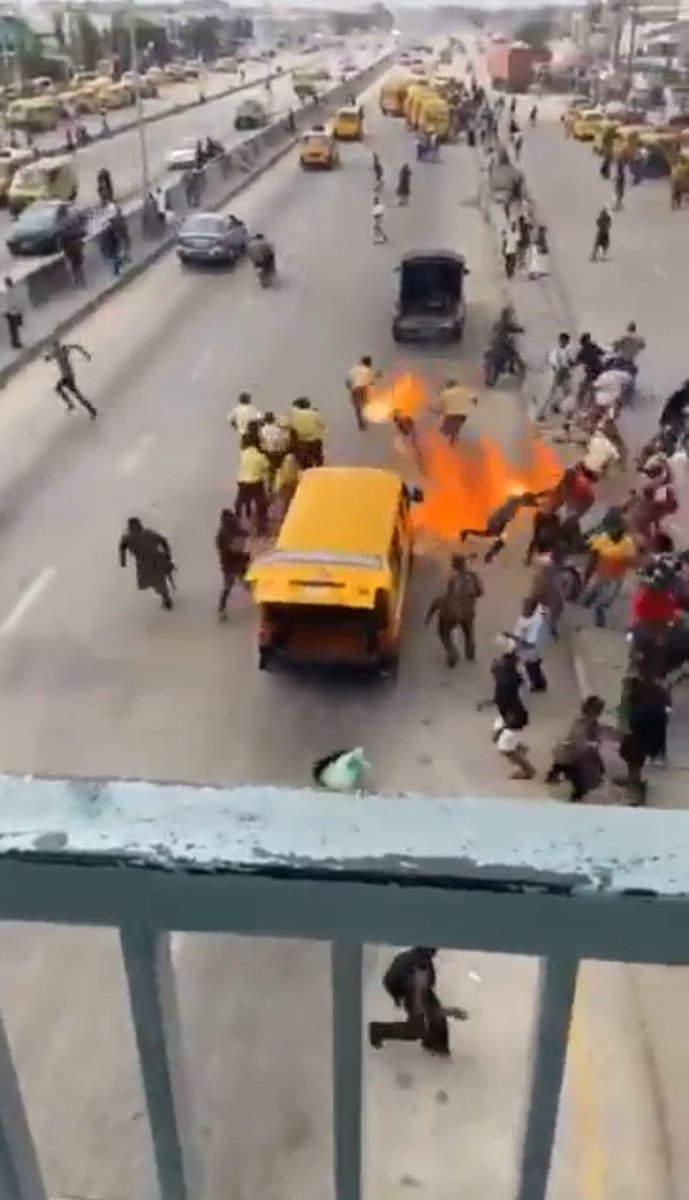 whatsappblog9ja's tweet photo. Driver set himself on fire in lagos just so he could burn himself with the LASTMA

National Grid Baltasar Engonga Equatorial Guinea Congratulations Mr President 
https://t.co/iAZXWAjJ8Z