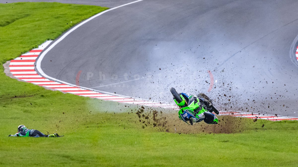 PhotoStrada🏁📷 (@photostrada) on Twitter photo Ouch! <a href="/ohalloran22/">Jason O’halloran 2⃣2⃣</a> joined the Craner club on his last visit to <a href="/DoningtonParkUK/">Donington Park</a> - 2025 will see him go for the <a href="/FIM_EWC/">FIM EWC</a> championship. Best wishes bud
🤜🏻🤛🏻 Ouch! <a href="/ohalloran22/">Jason O’halloran 2⃣2⃣</a> joined the Craner club on his last visit to <a href="/DoningtonParkUK/">Donington Park</a> - 2025 will see him go for the <a href="/FIM_EWC/">FIM EWC</a> championship. Best wishes bud
🤜🏻🤛🏻