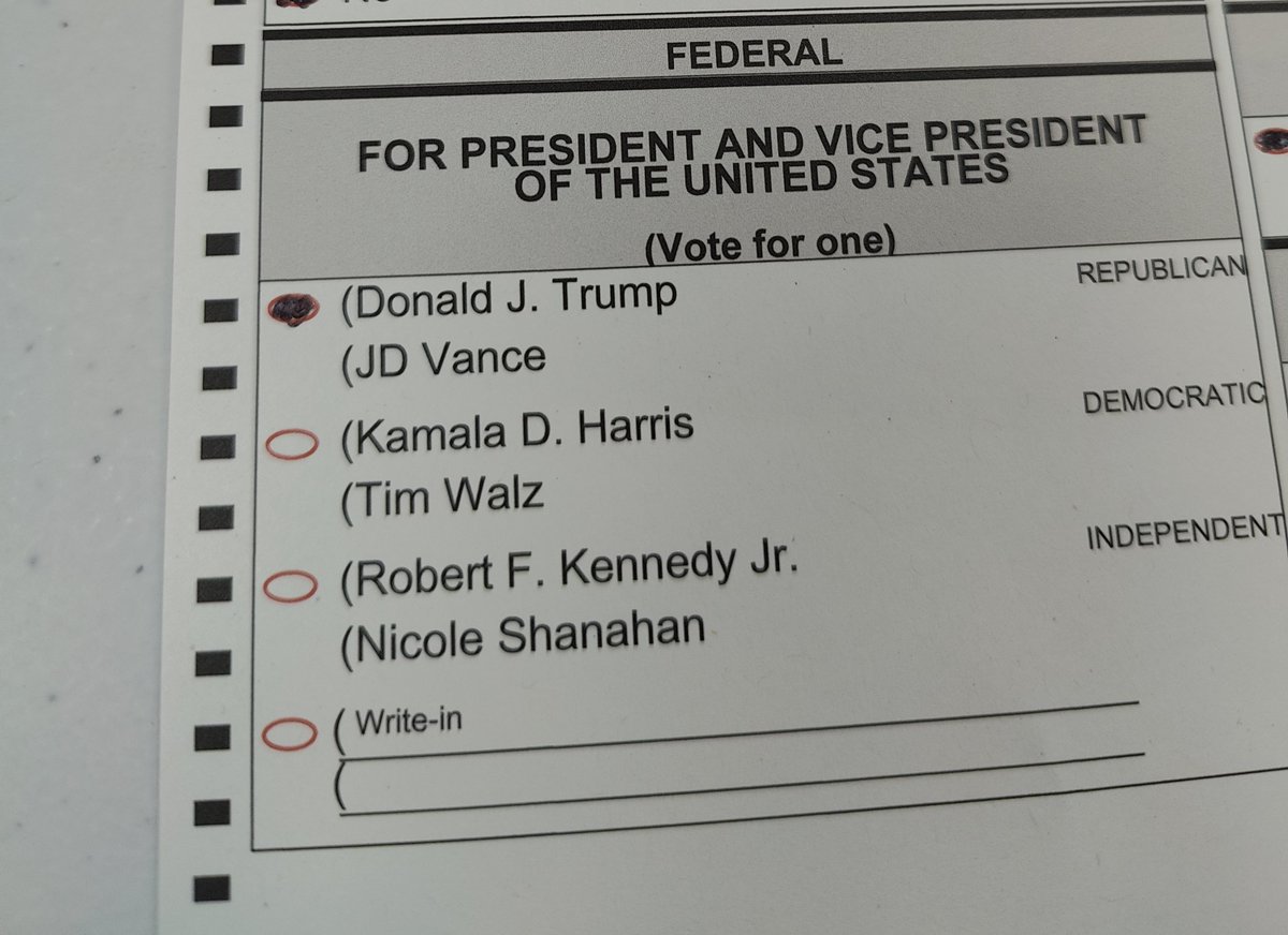 Artelzero's tweet photo. Let's go @realDonaldTrump !!! https://t.co/T0bBtrmiU9