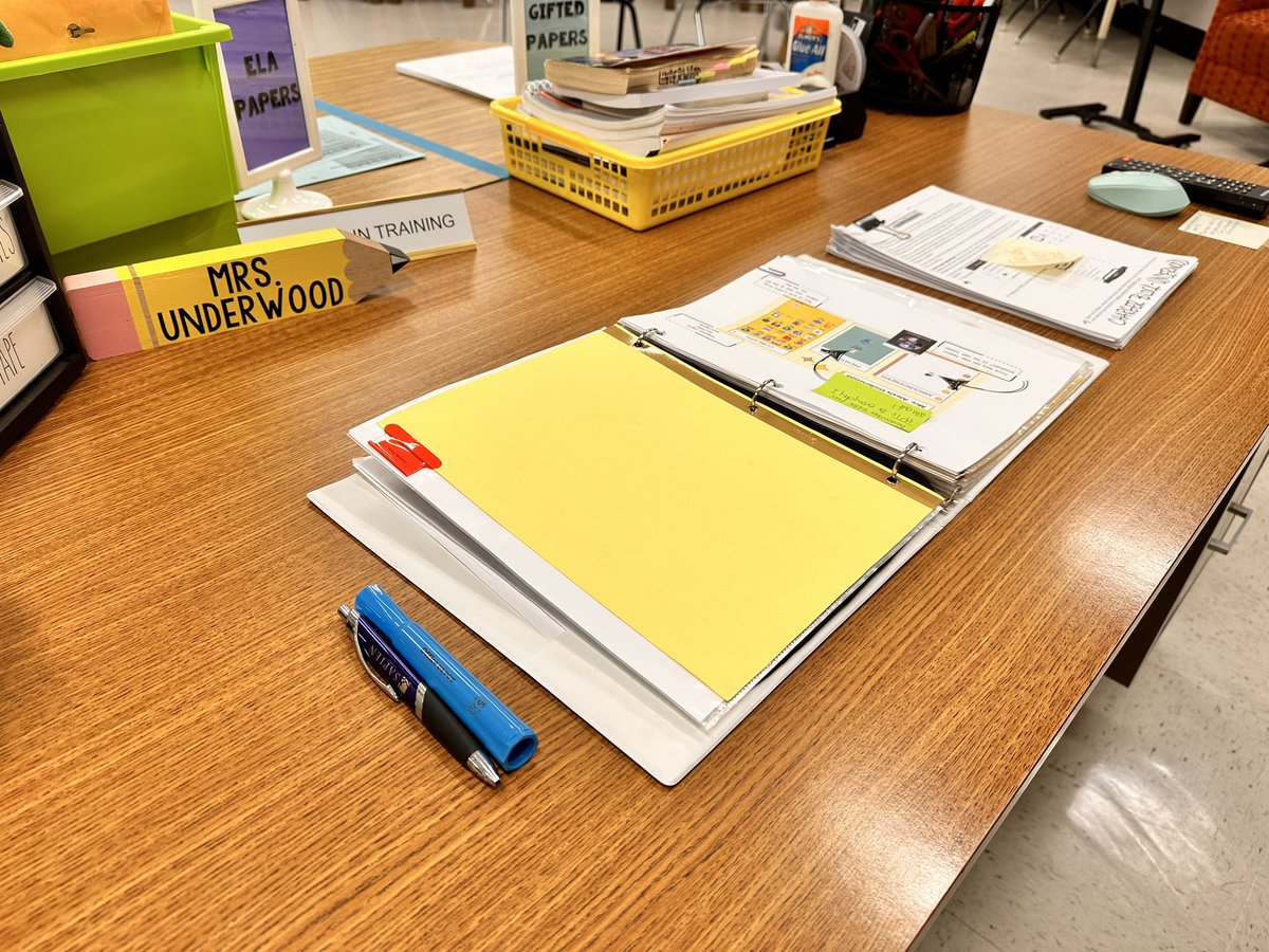 mrsaunderwood's tweet photo. And the sub plans for @GaETConf were laid out with care! So excited to attend and present about #scramblecenters! @Mabry_MS_Cobb @CobbInTech @COBB_ELA #pddoneright https://t.co/LFKg4sLbtT