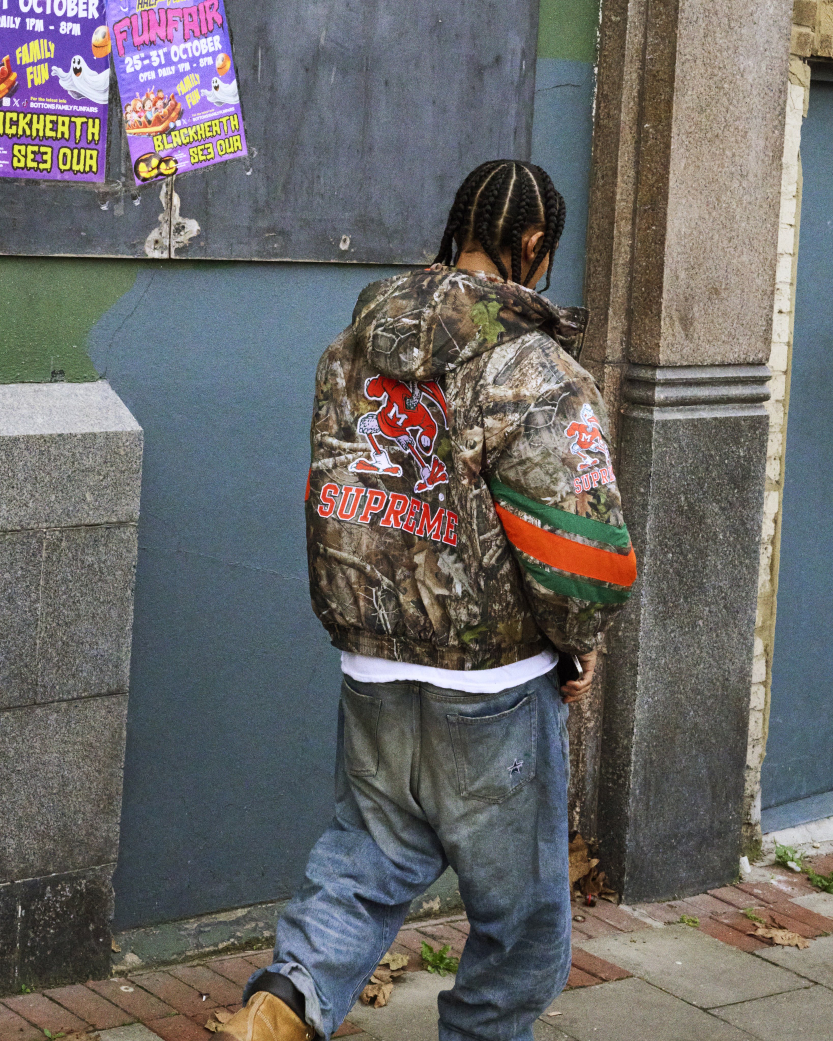 ジョージタウン ホヤス ダウンジャケット スタジャン NCAA Supreme Supreme®/Mitchell & Ness® NCAA – News – Supreme