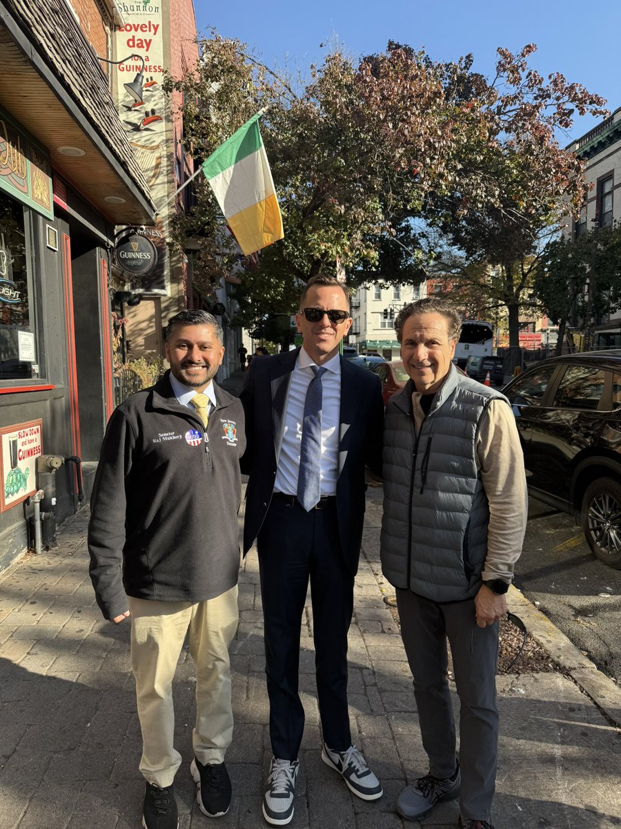 RobMenendez4NJ's tweet photo. Mid-day in #MileSquare!

Enjoyed walking through town with so many friends and supporters. I look forward to continuing to do great things for the city of #Hoboken.

Polls are open until 8pm, make a plan! https://t.co/XVnkTJOT95