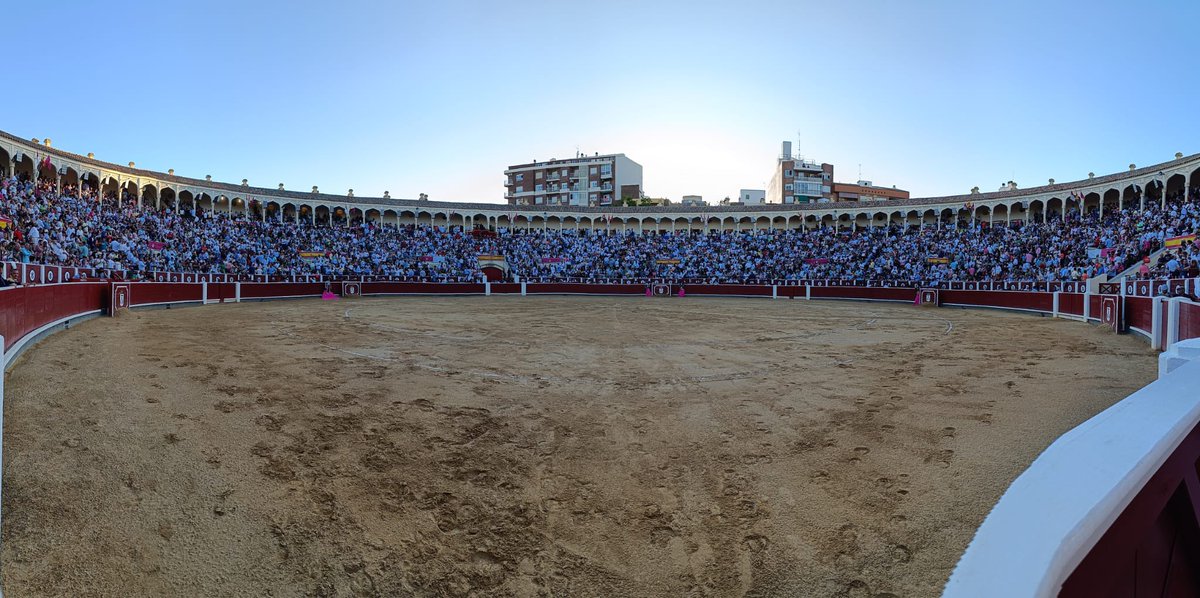 Albacetetoros's tweet photo. 🔴𝐀𝐥𝐛𝐚𝐜𝐞𝐭𝐞 𝐜𝐞𝐥𝐞𝐛𝐫𝐚𝐫𝐚́ 𝐞𝐥 𝟐𝟑 𝐝𝐞 𝐟𝐞𝐛𝐫𝐞𝐫𝐨 𝐮𝐧 𝐠𝐫𝐚𝐧 𝐟𝐞𝐬𝐭𝐢𝐯𝐚𝐥 𝐛𝐚𝐣𝐨 𝐞𝐥 𝐥𝐞𝐦𝐚 ¡𝐓𝐨𝐝𝐨𝐬 𝐜𝐨𝐧 𝐋𝐞𝐭𝐮𝐫!

📝Más información: 

https://t.co/ijy6OsRX3L https://t.co/Ssi3erWowU