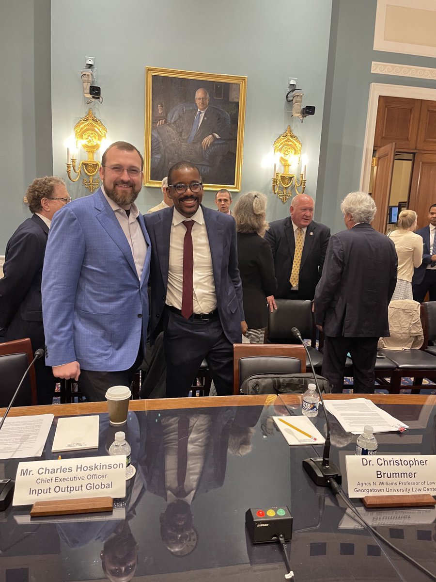 Imagine calling the man who co-founded #ethereum &amp; #cardano, who lobbied for the industry at congressional hearings, who lectured on #bitcoin before anyone knew what it was, who firmly stood against fudging stats, who put user security first - a cancer? <a href="/IOHK_Charles/">Charles Hoskinson</a> is a legend