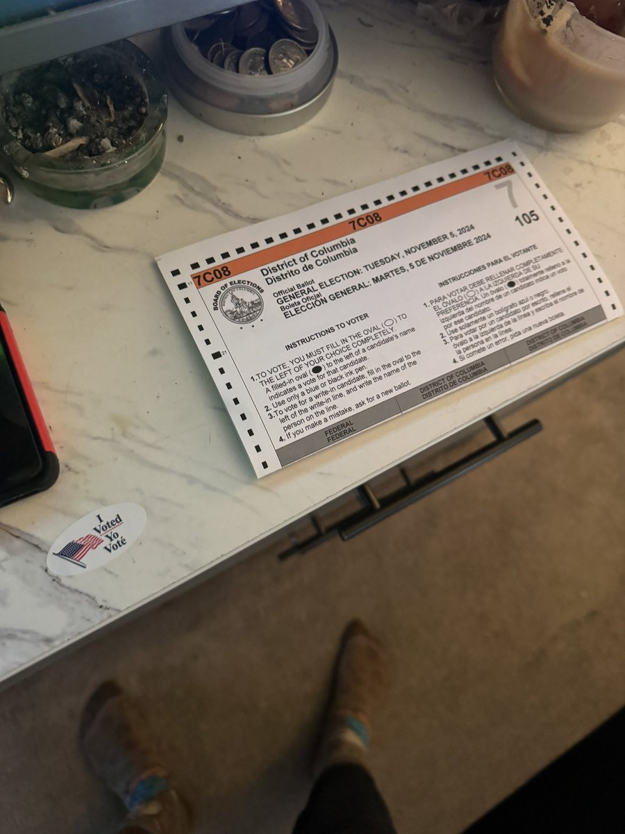 bigpablo556's tweet photo. @elonmusk @joerogan I’m in school where this is a crime of a vote lol  what about me ? https://t.co/UNxhjtoPE7