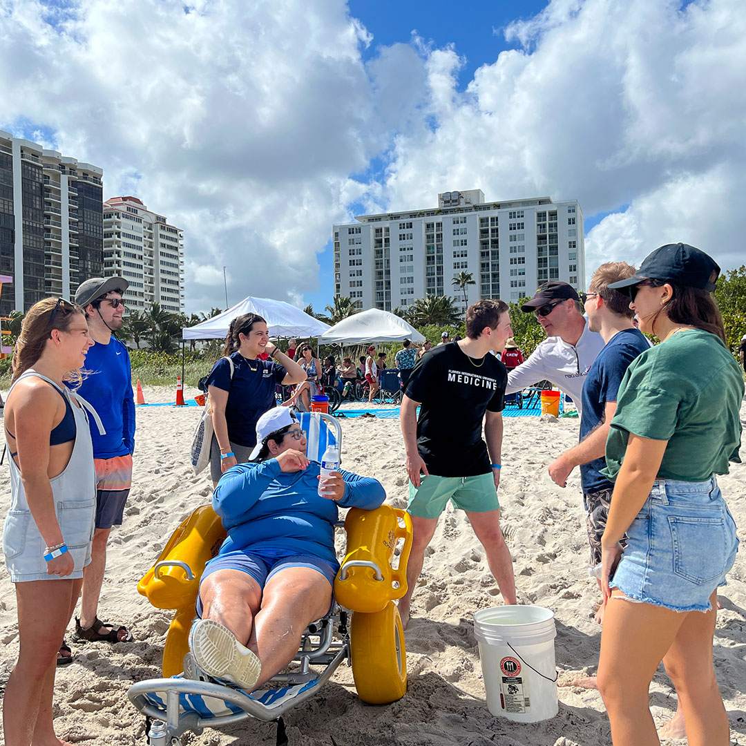 FIUMedicine's tweet image. Our med students teamed up with the Sabrina Cohen Foundation for Adaptive Beach Day 🏖 This amazing program gives people with disabilities, veterans, kids with special needs, and the elderly the chance to access the beach and ocean.  
@SabrinasBeach
#FIUMed #AdaptiveBeachDay
