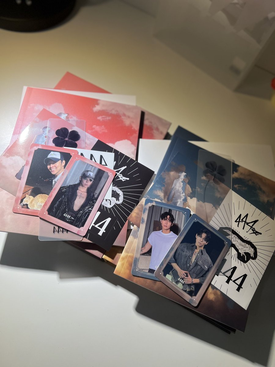 it_ami_'s tweet photo. Look what I gooooot! https://t.co/QgUiK1BNua