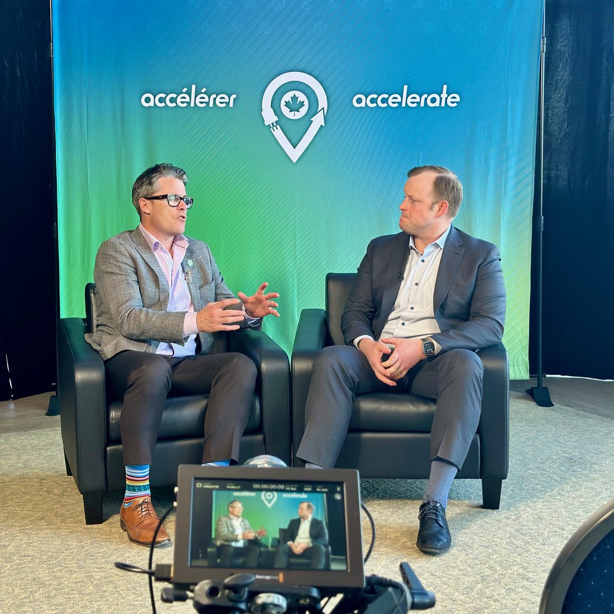 Accelerate - Accélérer (@acceleratezev) on Twitter photo A few weeks ago in Windsor 🇨🇦, we discussed regionalizing North America's EV supply chain. Today, the 🇺🇸 votes on policies that could shape this future. Watch Matthew Fortier & Al Gore III on what’s at stake! <a href="/zeta_2030/">Zero Emission Transportation Association</a> #Election2024 🎥youtu.be/Uz-wp2yfcBk A few weeks ago in Windsor 🇨🇦, we discussed regionalizing North America's EV supply chain. Today, the 🇺🇸 votes on policies that could shape this future. Watch Matthew Fortier & Al Gore III on what’s at stake! <a href="/zeta_2030/">Zero Emission Transportation Association</a> #Election2024 🎥youtu.be/Uz-wp2yfcBk