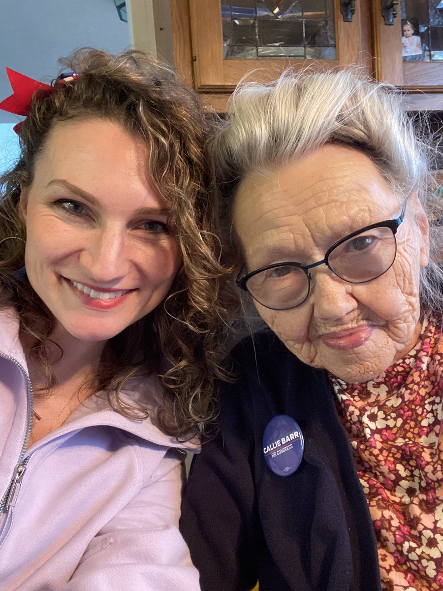 CallieMBarr's tweet image. It’s Election Day. Thousands of miles traveled, calls made, doors knocked, grandmas activated - voters reached. Thank you to everyone who joined this movement - believing in the world as it might be and not just accepting it as it is. #vote #MI01