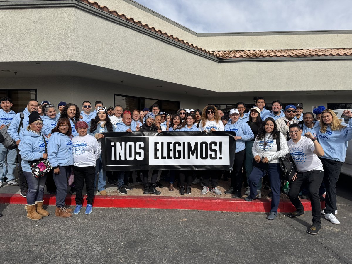 Familia! Today is a historic day for #MRANV. We’ve mobilized over 400 dedicated people to knock on doors and get out the vote for Nevada’s election. Together, we’re making a difference on #ElectionDay! #ElectionDayNV 
🗳️🌟💪