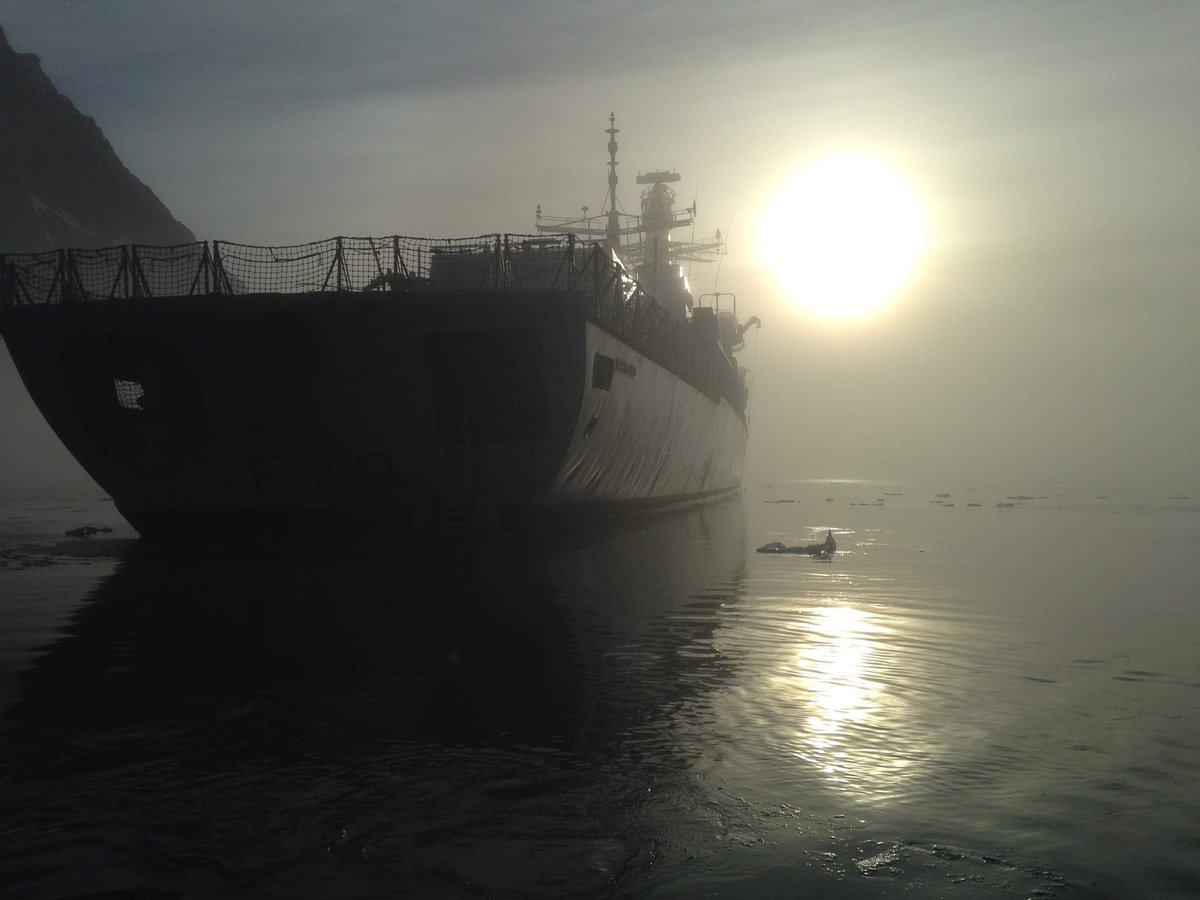 lematt1e's tweet photo. @Nick_Pettigrew On a deployment in 2014 to South Georgia. So cold the sea started to freeze. https://t.co/UPoJPGzkDs