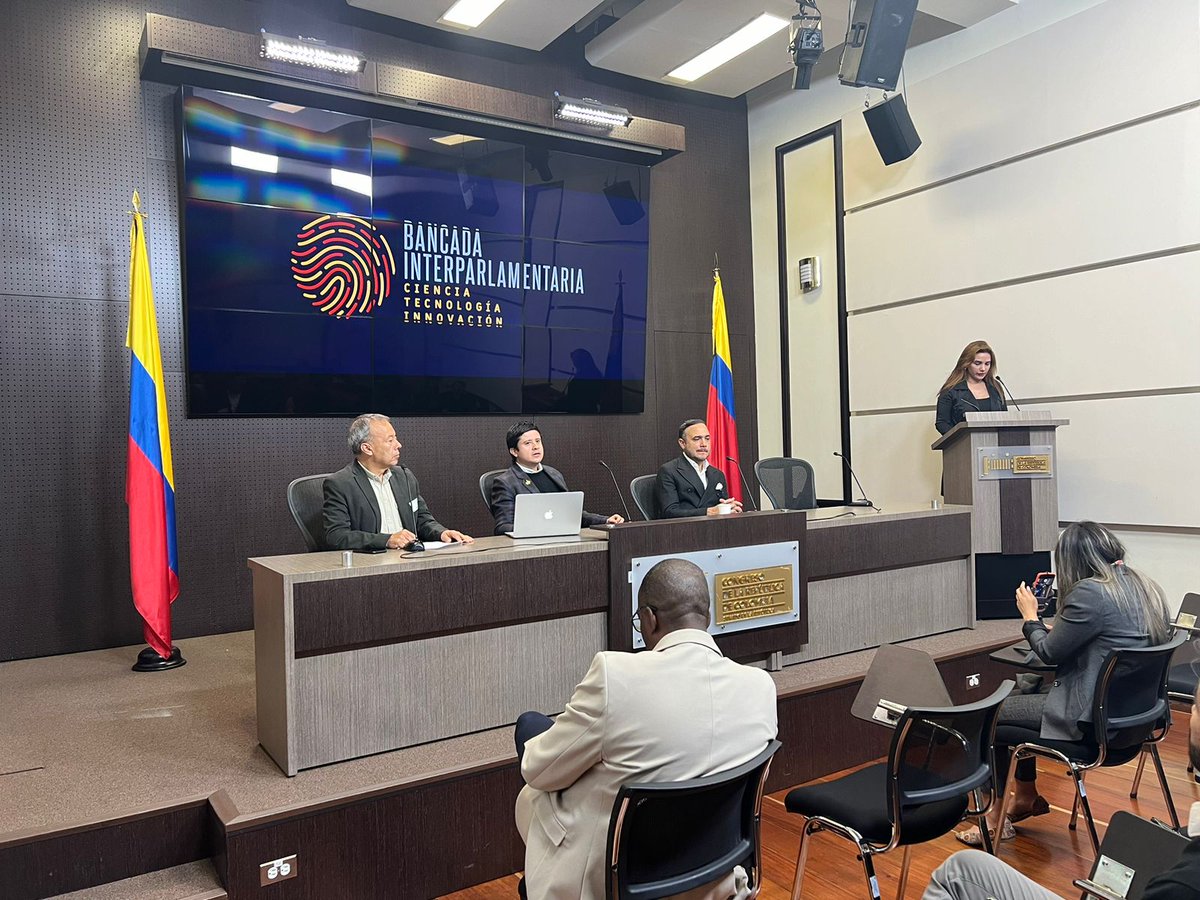 Andrés Guzmán Ayala⚡ tweet media