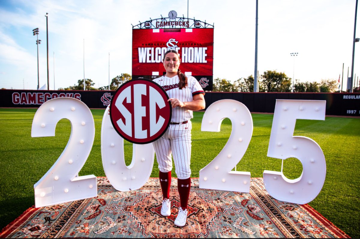 251 🔜 803 <a href="/ashleychastain/">Ashley Chastain Woodard</a> <a href="/KatieRBrowder/">Katie Rietkovich Browder</a> <a href="/jodydavidson/">Jody Davidson</a> <a href="/GamecockSoftbll/">South Carolina Softball</a>