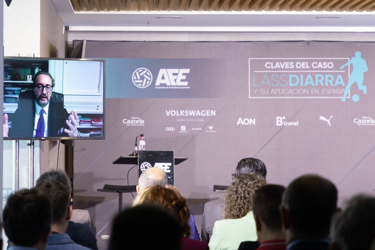 19diegorivas's tweet photo. Jornada “Claves del caso Lass Diarra y su aplicación en España” organizada por AFE. @afefutbol
Puerta clave que se abre para cambiar el modelo de transferencias.
#afe #juntossomosmasfuertes #afecerca https://t.co/s72v3KYw3U