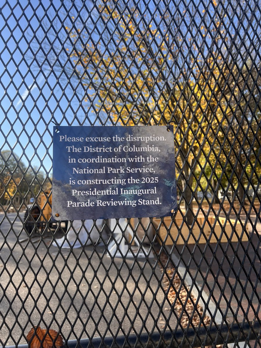 Shawnmarq's tweet photo. @thinktankfranks I was literally just there. It is the observation platform for the inauguration parade that they put up every election year https://t.co/RPscg5164u