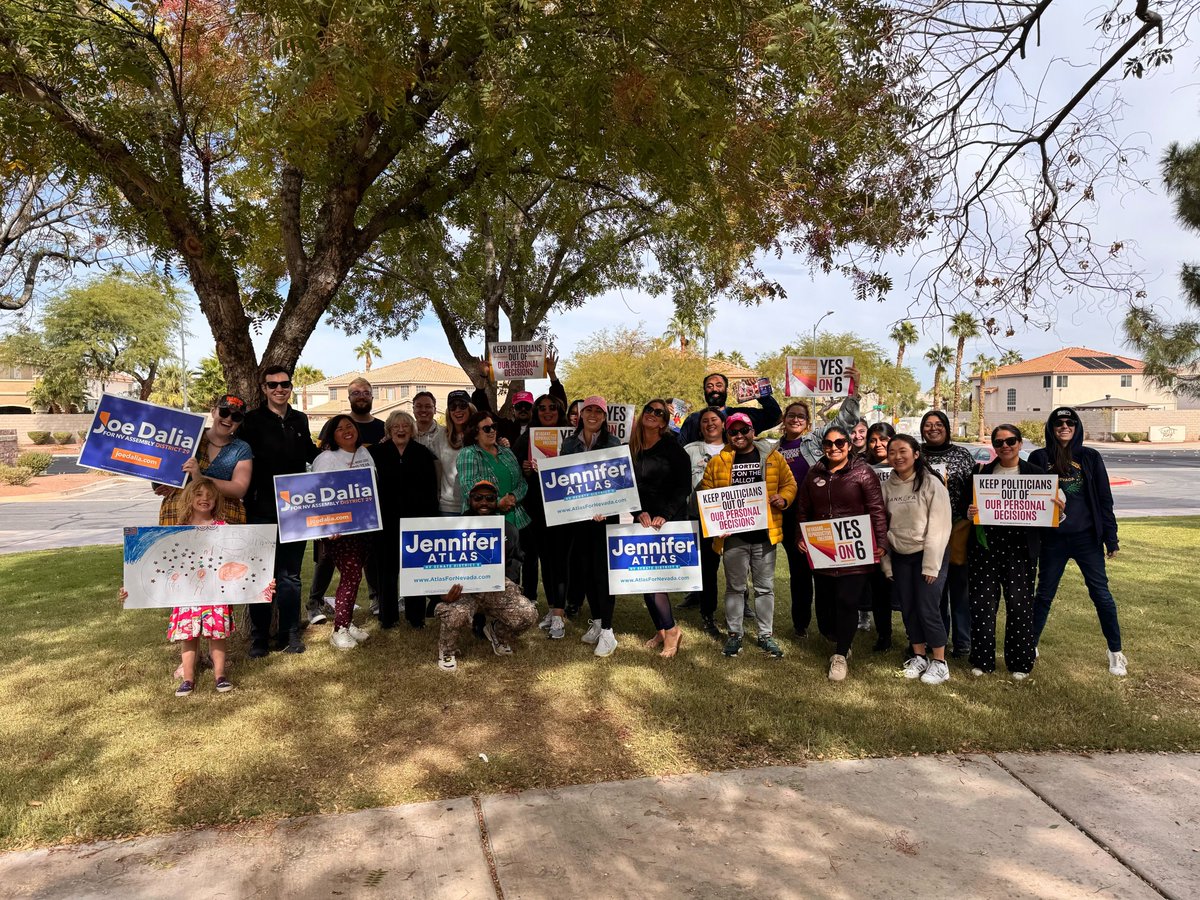 reproforallNV's tweet image. We're out knocking doors to make sure EVERY Nevadan is ready to elect repro freedom champions.

First up, we're in Henderson to rally behind @JosephDalia &amp;amp; @jenniferatlas, and tell Nevadans to vote #YesOn6! 🤩 Keep telling everyone you know to get out &amp;amp; vote for our rights today!