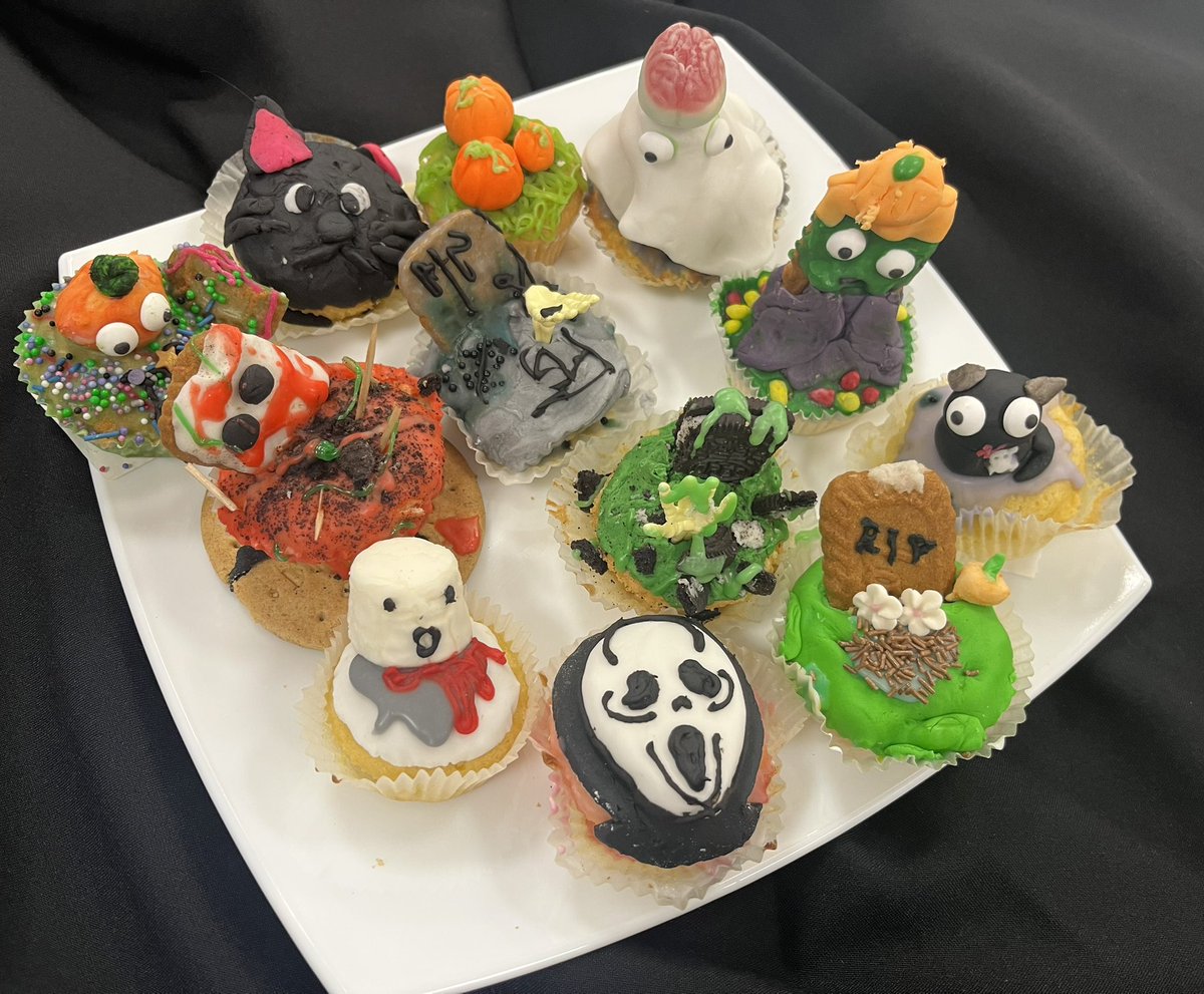 Well done to the S1 Halloween cup cake winners <a href="/KirkintillochHS/">KHS</a> with these fantastic designs from Erin, Mavis, Freya, Elliot, Mya, Amara, Rivan, Shreya, Luca, Sophia, Matthew and Modesire