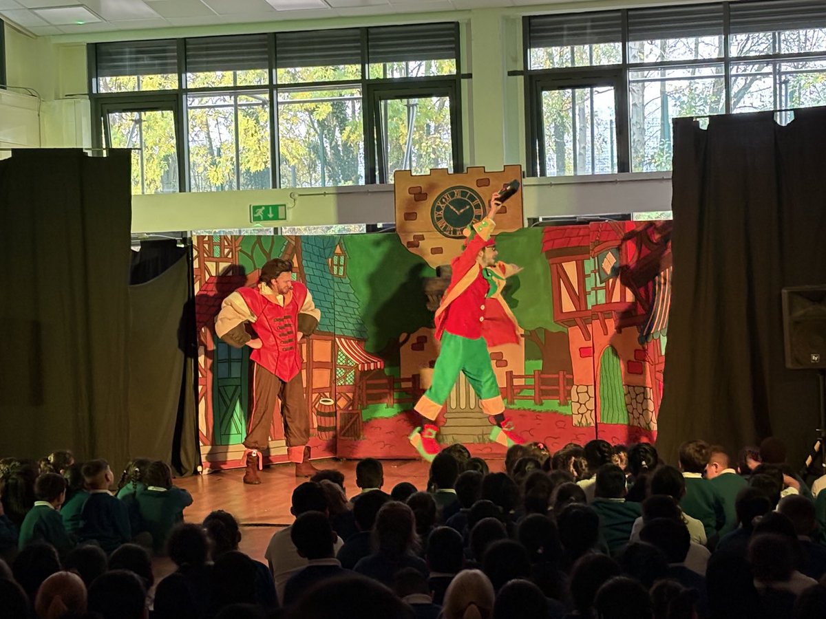 Victoria Primary School (@victoriaprimar3) on Twitter photo The children are enjoying a performance of Beauty and the Beast. <a href="/N_StarAT/">Northern Star Academies Trust</a> The children are enjoying a performance of Beauty and the Beast. <a href="/N_StarAT/">Northern Star Academies Trust</a>