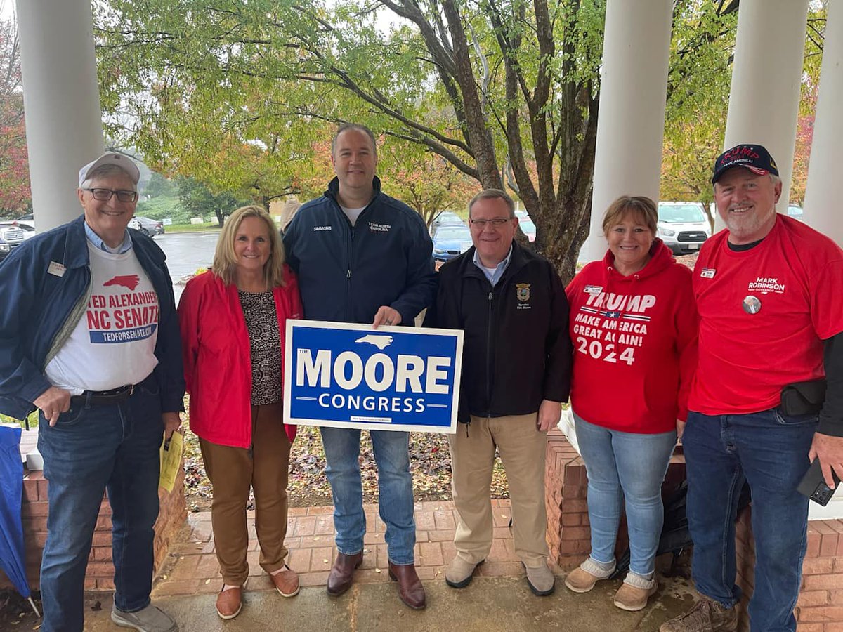 Started the day in my hometown of Kings Mountain with some great folks helping! Glad to have <a href="/SimmonsNCGOP/">Jason Simmons</a>, Cleveland County GOP Chair Sherry Yocum, Burke County GOP Chairman Tim Buff, 14th District GOP Chair Tracy Stamey and Senator <a href="/TedAlexanderNC/">Ted Alexander</a>. #ncpol #ElectionDay