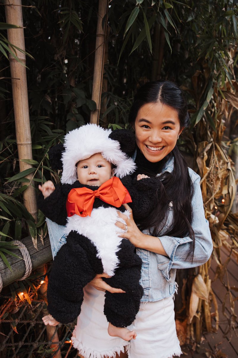 Tiffany Espensen Bates (@TiffyEspensen) • Facebook, image size:800x1200