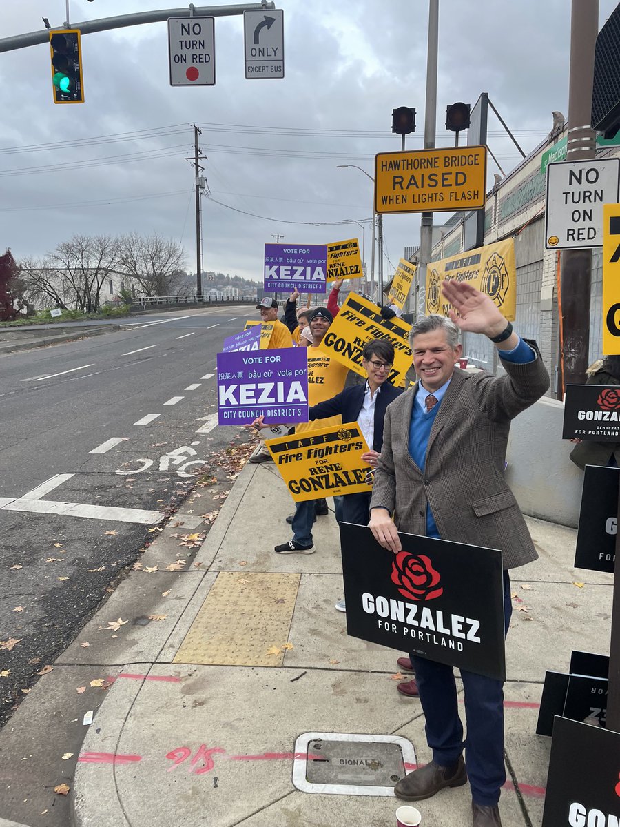 Portland Fire Fighters tweet media