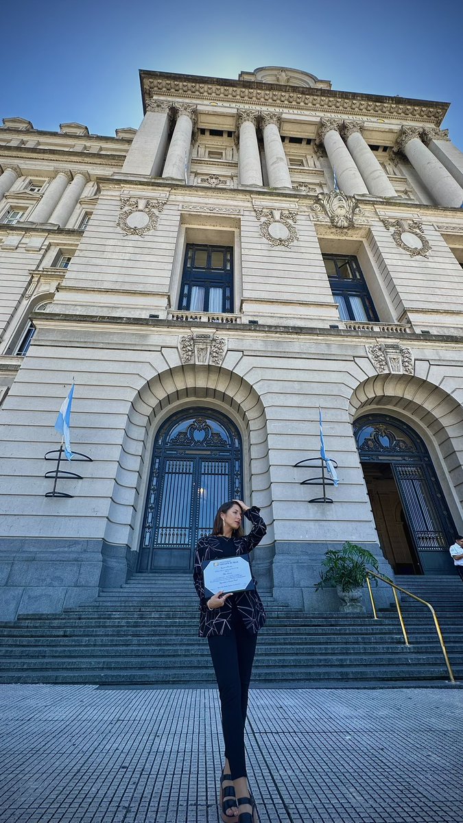 Ahora sí: oficialmente Especialista en Derecho Penal por la Universidad Torcuato Di Tella 💫. 
Hermoso camino de aprendizaje y de experiencias gratificantes, del que me llevo grandes recuerdos y herramientas para seguir creciendo.
¡Vamos por más!

<a href="/utditella/">Universidad Torcuato Di Tella</a> 
<a href="/DerechoUTDT/">Derecho Di Tella</a>