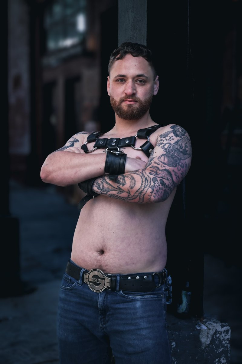 SfTransguy's tweet photo. I feel like we all need a distraction today so here’s my second look from my Folsom photoshoot with Nick Leoni https://t.co/RmMHvscPBV