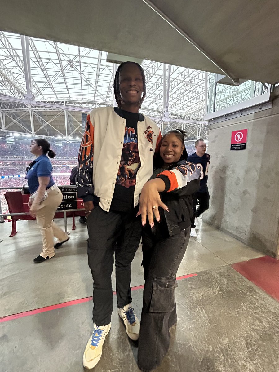 Cute_Shortee_'s tweet image. Loves me so much he made me a leftie! ♾️ w/you sounds perfect 🥹🖤 @Rick_TheSlick