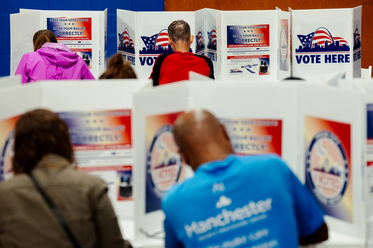 brianmmunoz's tweet photo. A deluge of downpours and some power outages can't stop @stl_board and @stlouiscovotes residents from taking to the polls. 

More soon from #ElectionDay from the @stlpublicradio team at https://t.co/yLRBsi73Ql. https://t.co/RcspBHP7xg