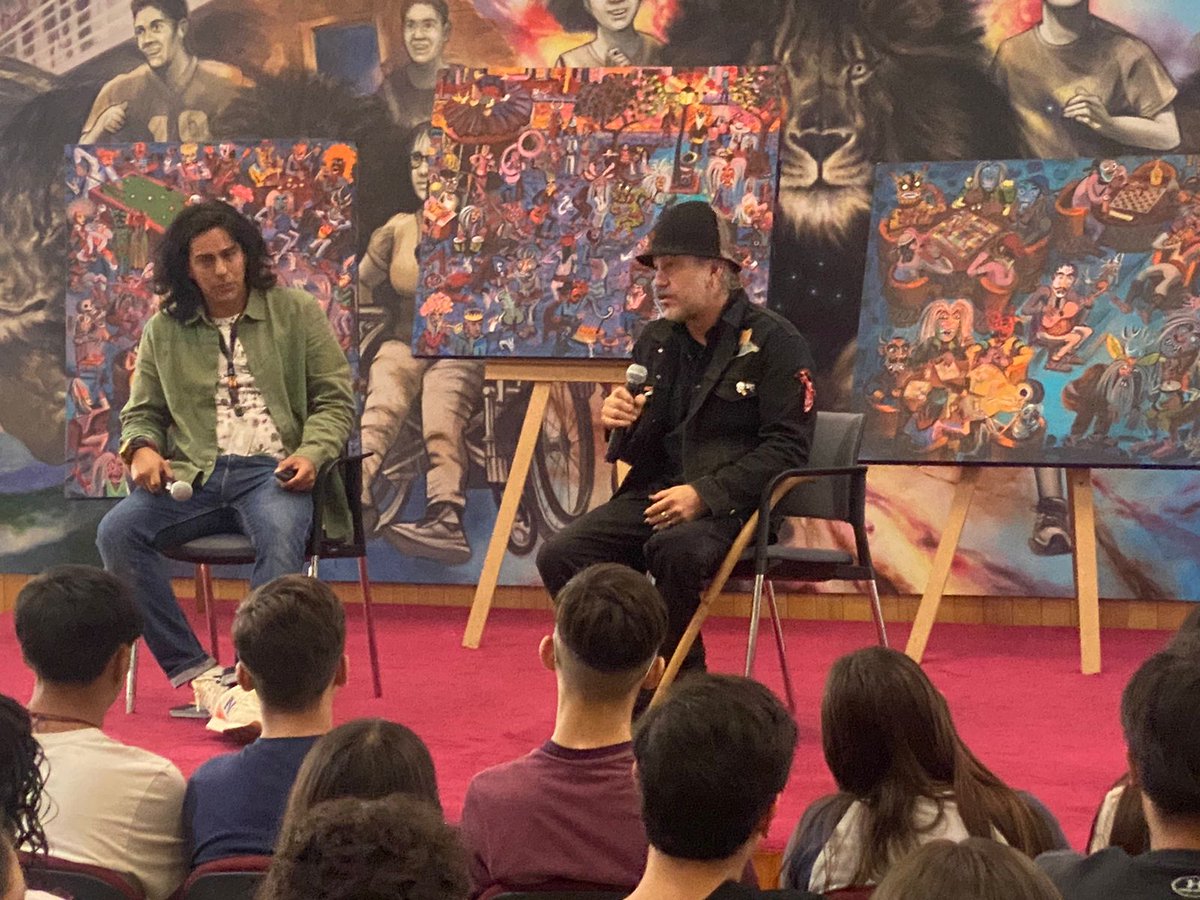 Prepa18_UdeG's tweet photo. Conferencia “El camino, compromiso y vida del artista” de Oscar Basulto Ordóñez en nuestro plantel.

@rvillanueval @CesarBarbaD @sems_udg https://t.co/Wrd85yfpZl