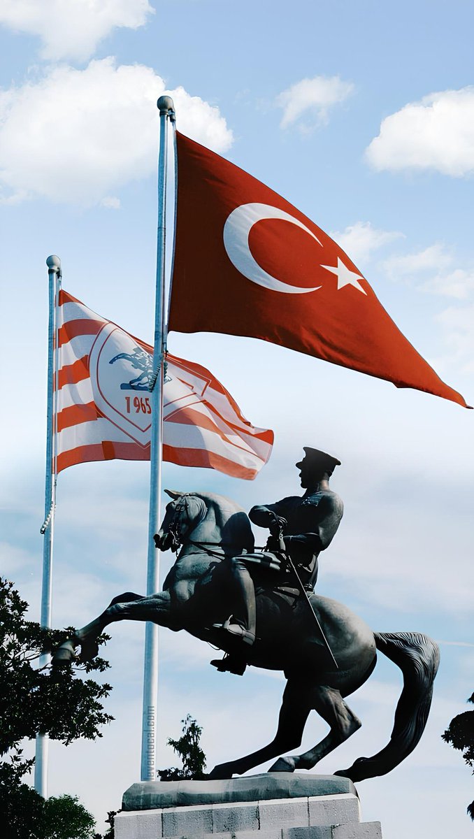 Türkiye'nin ve Türk futbolunun bu kan emici, palavracı, kumpasçılardan kurtulması için, Atatürk'ün ilk adımı attığı yerden, tekrardan bir baş kaldırış hikayesidir bu. #SamsunsporEngellenemez