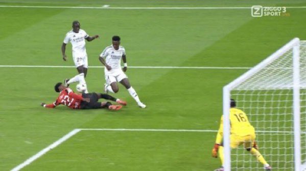 جنون الكالتشيو tweet media