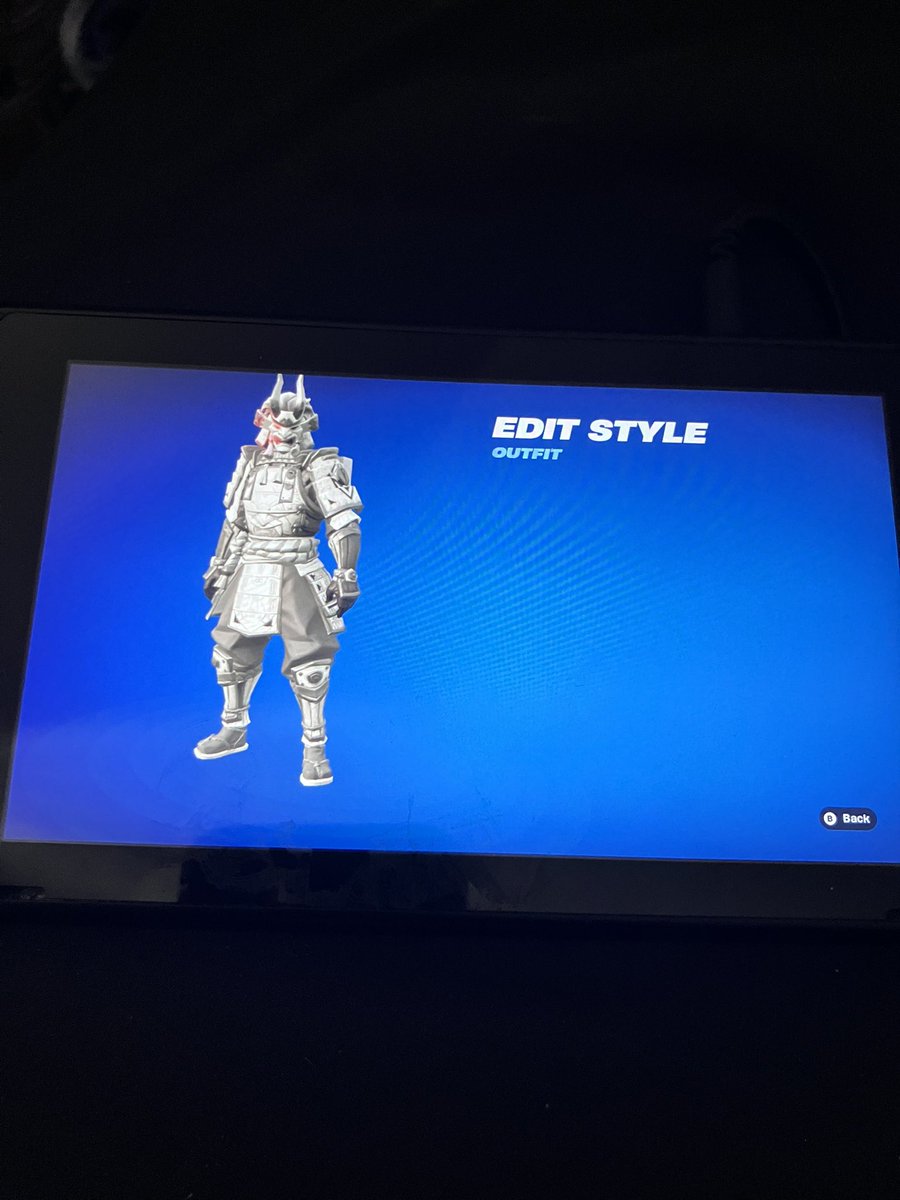 0mega64's tweet photo. @FortniteStatus Please fix this Fortnite!! https://t.co/0nR647f2Ni