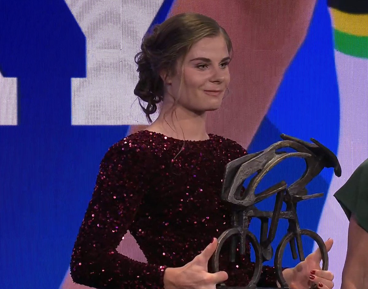 5th Flandrienne of the Year award in a row for Lotte Kopecky tonight

Despite a strong year for Belgian cycling, there was only really ever going to be one winner 😅