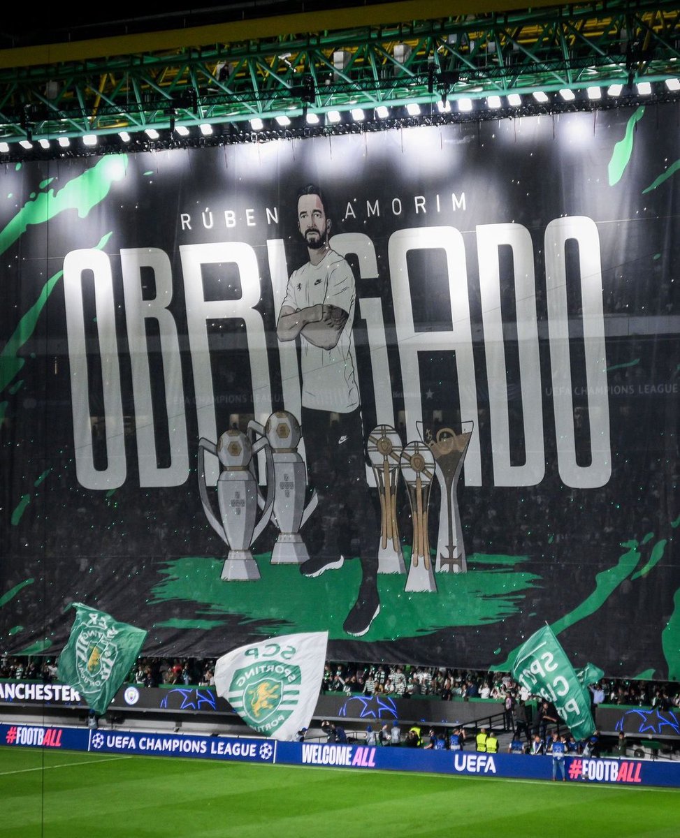 FabrizioRomano's tweet image. 💚👋🏻 Sporting fans’ tribute for Rúben Amorim ahead of his departure to Man United from November 11th.