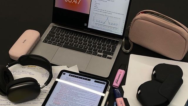 pilatesgirly's tweet photo. never met a girl with a mind like this https://t.co/iMmnz7fqaR