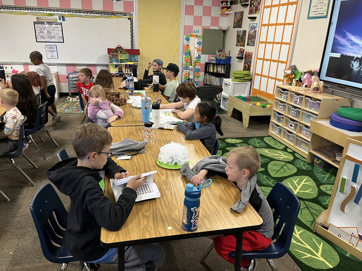 DVUSD Community Education (@communitydv) on Twitter photo Diamond Canyon Coyote Corner B&A enjoyed their pizza party after winning with the most selfies for the Community Ed banner competition. @dvusd @diamondcanyoncoyotes #wevegotwhatyouwant Diamond Canyon Coyote Corner B&A enjoyed their pizza party after winning with the most selfies for the Community Ed banner competition. @dvusd @diamondcanyoncoyotes #wevegotwhatyouwant