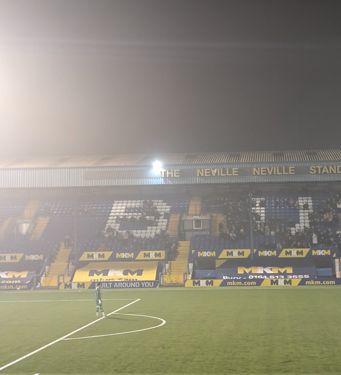 KeithSBuryFC's tweet photo. Foggy one tonight!

#buryfc #uts #foggy #5thnovember #philyoungout https://t.co/hFfR5Sgf2I