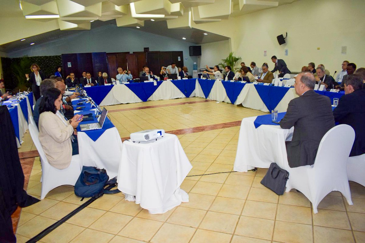 UNESCOMexico's tweet photo. También participan representantes de la academia en #México, coordinando los grupos de Trabajo de la Iniciativa Internacional ante Inundaciones en América Latina y el Caribe, y de Educación y Cultura del Agua del #PHILAC. https://t.co/Zzp3GNo9Ui