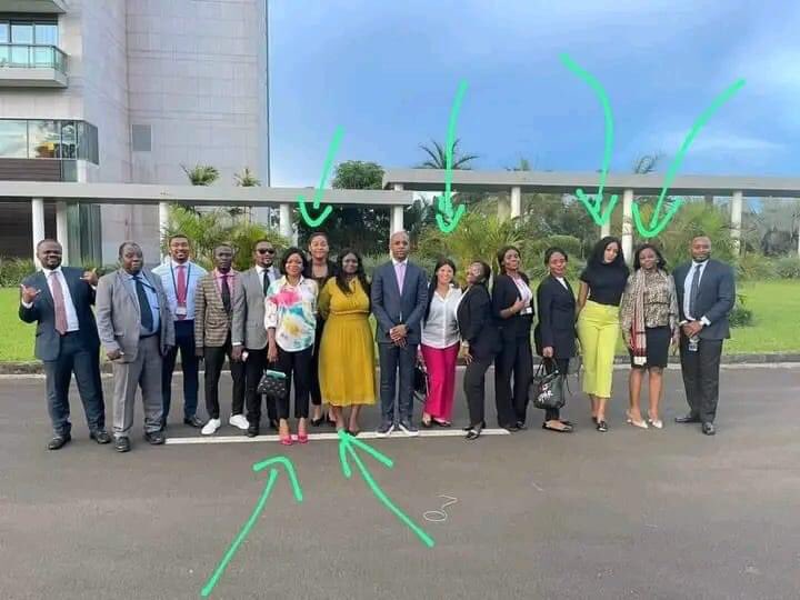 Ngwanases's tweet photo. In the same establishment, this man right here was able to sleep with 6 of the 9 ladies who work there! 
How will they see each other now?
How will this man's family see him? 
How will the married women among them face their husbands? https://t.co/j8TS7RAZ8b