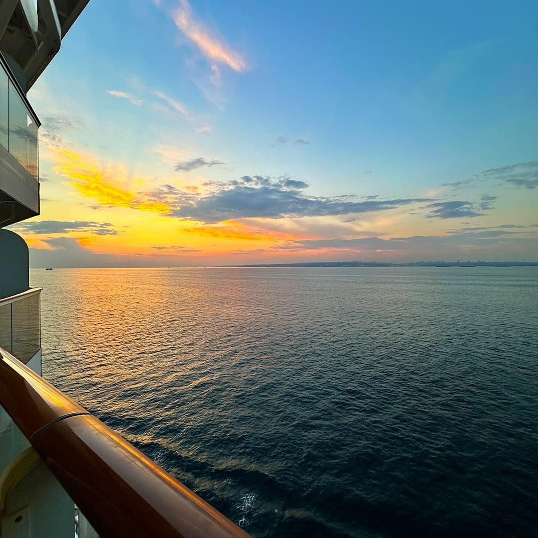 SmartCruiser's tweet image. 🚢 Exclusive Norwegian Cruise Line Promo! 🚢

Get up to $200 Onboard Credit for Balcony Rooms &amp;amp; above on 7+ night cruises! 🌅

✨ Book by Nov 14 to lock in this amazing offer!

👉 Book now: book.smartcruiser.com/swift/cruise?s…