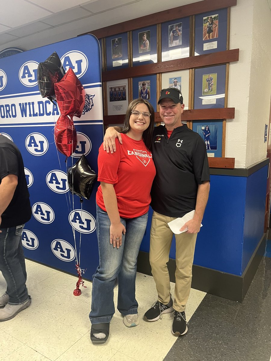 24_ryater's tweet photo. It official!!! Thank you to all my friends and family who have supported me through this journey. Can wait to be a dirty bird!!!!! @KY_BombersL @cjwright1w https://t.co/uOnNOSpQo9