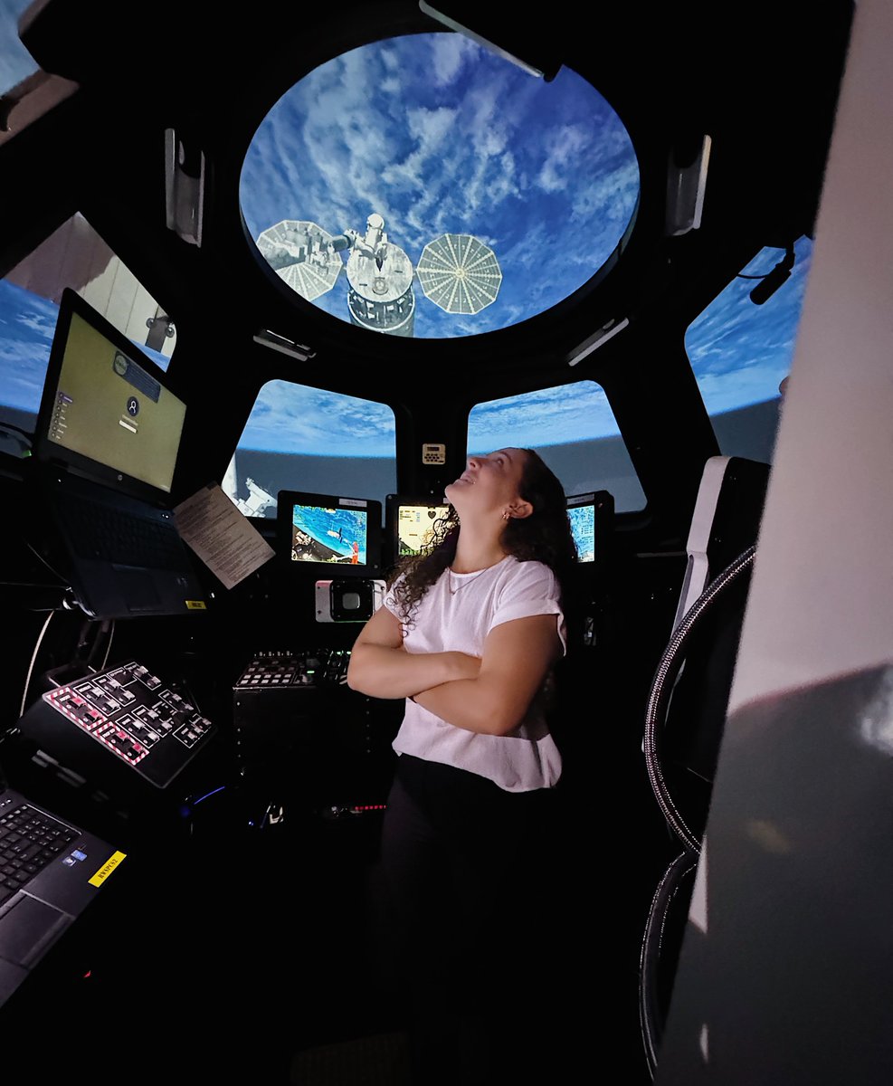 RoseHulman's tweet photo. Our students are learning about the world around them – both on Earth &amp; far above it. From summer experiences in Japan, to internships at @ulalaunch, @NASA &amp; @CollinsAero, these students are taking their studies abroad &amp; beyond. #rosehulman
Learn more at: https://t.co/Jk0UJwnGYh https://t.co/nMua7FmX6g