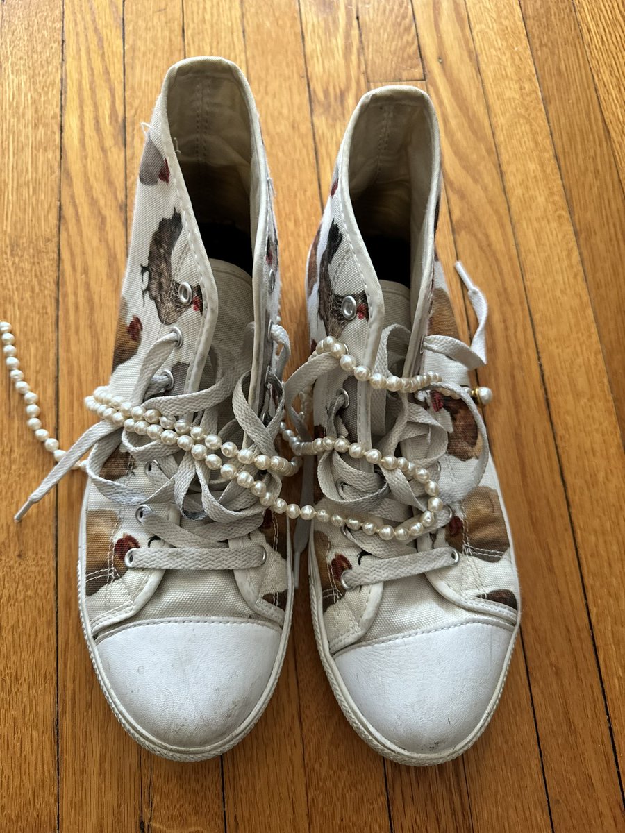 lcuthbert's tweet image. 