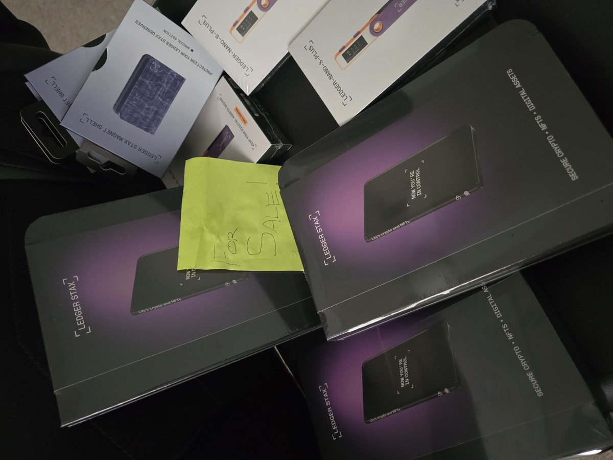 MooneyFC's tweet photo. @HugoMartingale 13 years in crypto and still nervous using them. Even misspelling a word and almost had a heart attack trying to software update. I've even forgot my hiding place before.  Feel so much more comfortable now that @vultisig exists. No need for my new @Ledger anymore. #ledger 4 sale https://t.co/cUogbaUXc7