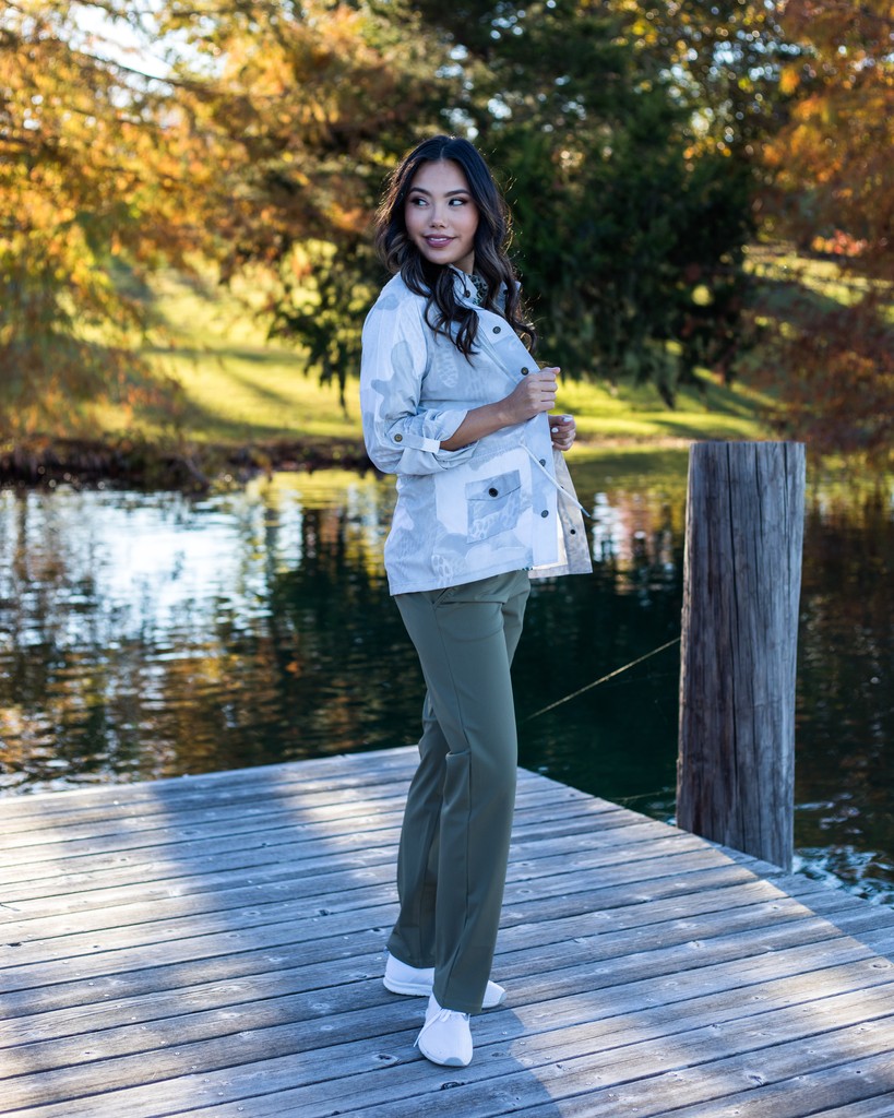 Cooler temps, warmer layers! Fall in love with SwingDish this season! 🍂

Shop Now: swingdish.com/pages/safari