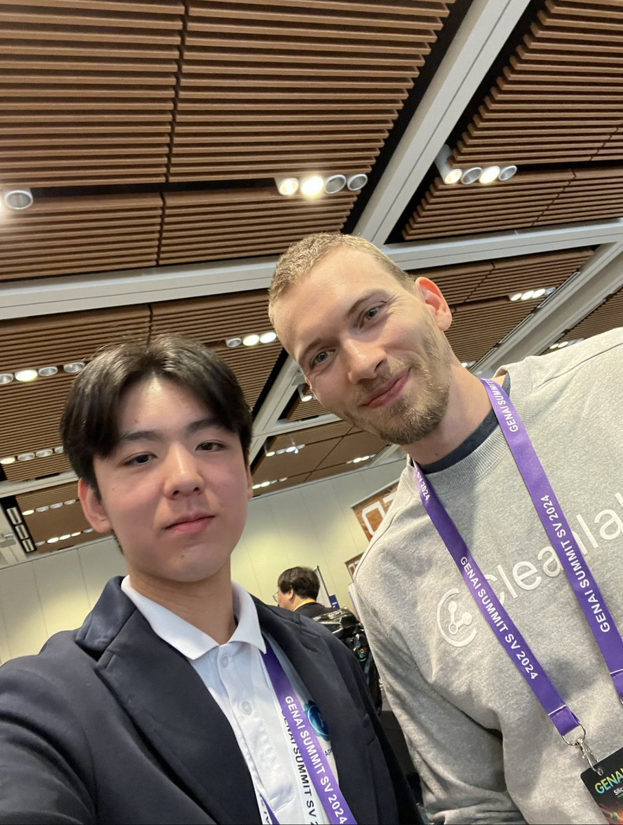 App-In Club tweet media