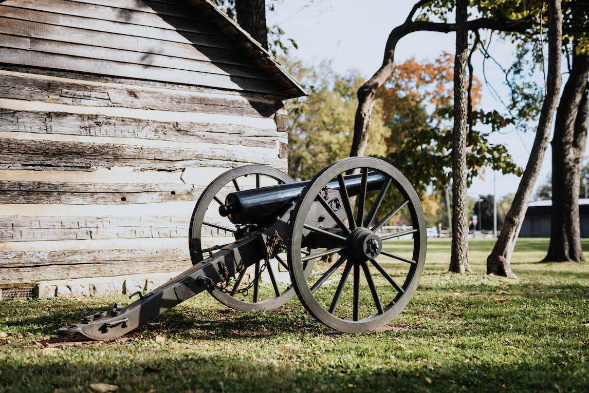 lmikethompson's tweet image. This Historic Renovation Reveals Fascinating New Details about the Battle of Franklin bit.ly/3YEpPsC | @visitfranklin